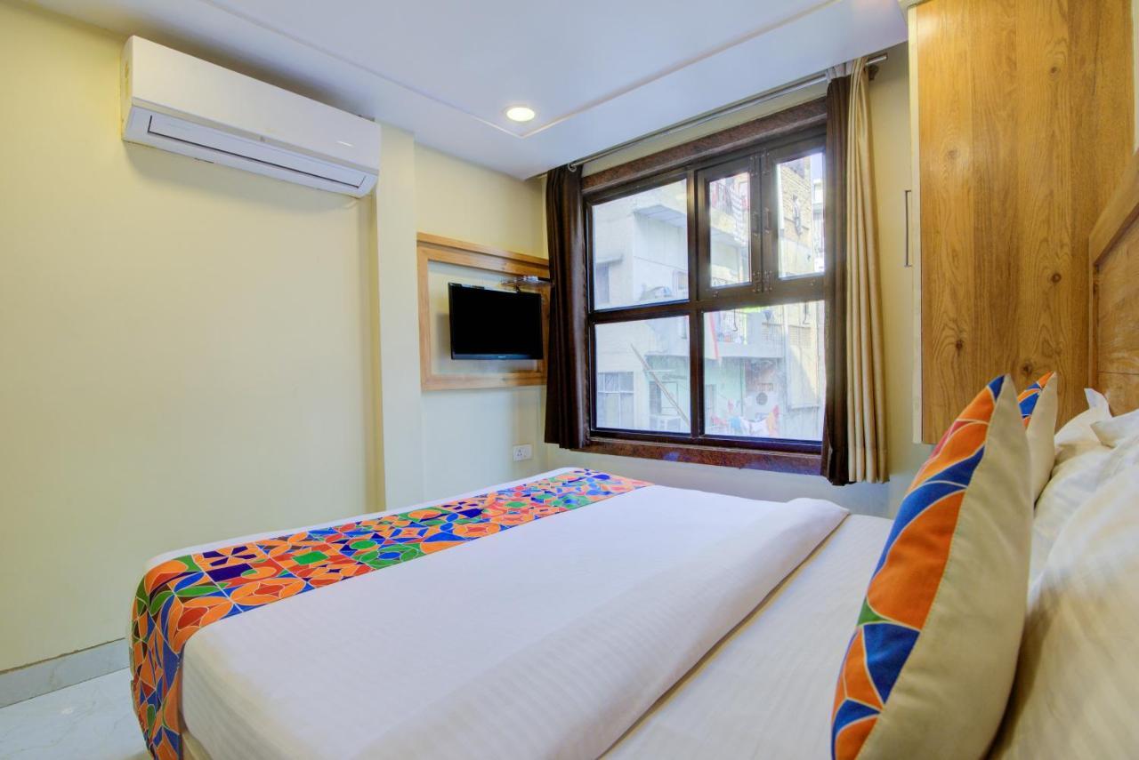 Hotel Kaushal Palace New Delhi Eksteriør billede